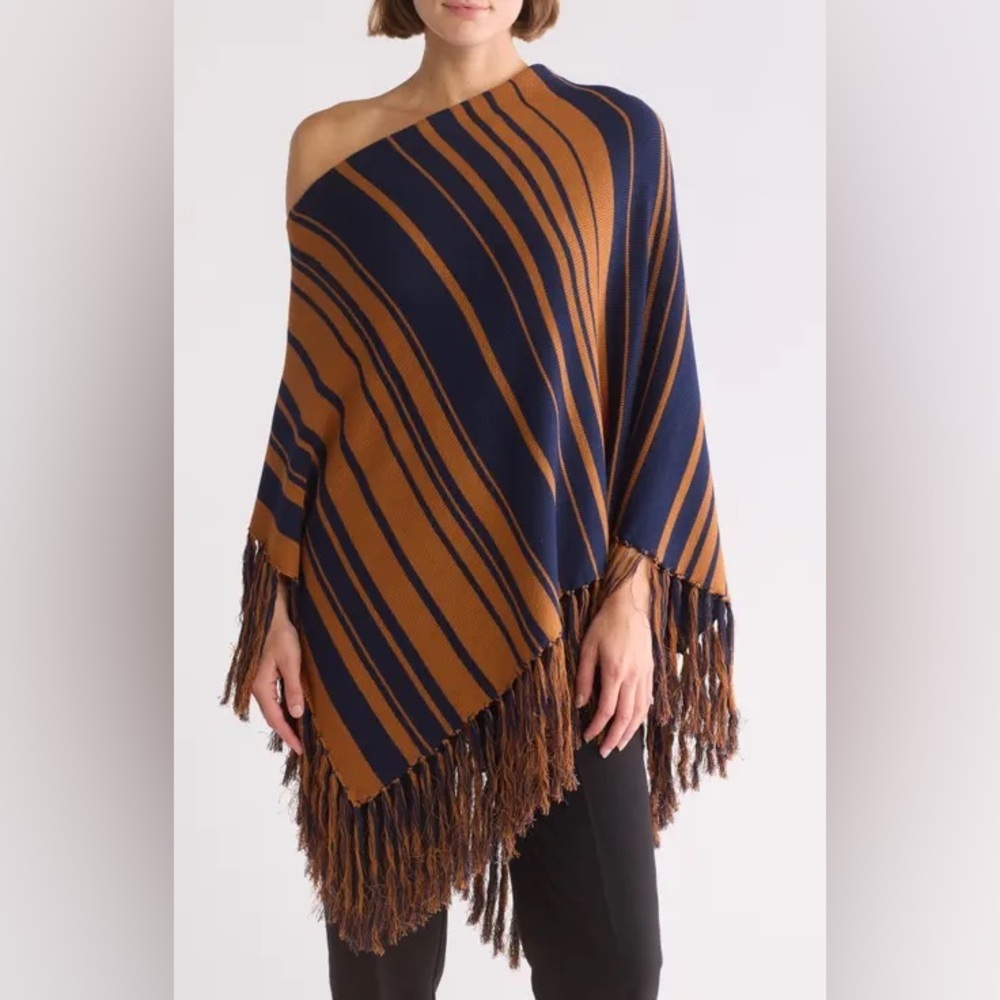 Trina Turk Orange and Navy Knit Half Shoulder Shaw Size L NC0060